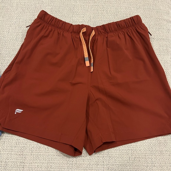 Fabletics 5” shorts - Picture 3 of 3